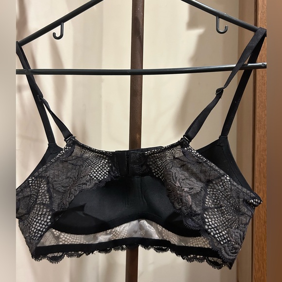 Calvin Klein wireless bra - Picture 2 of 4